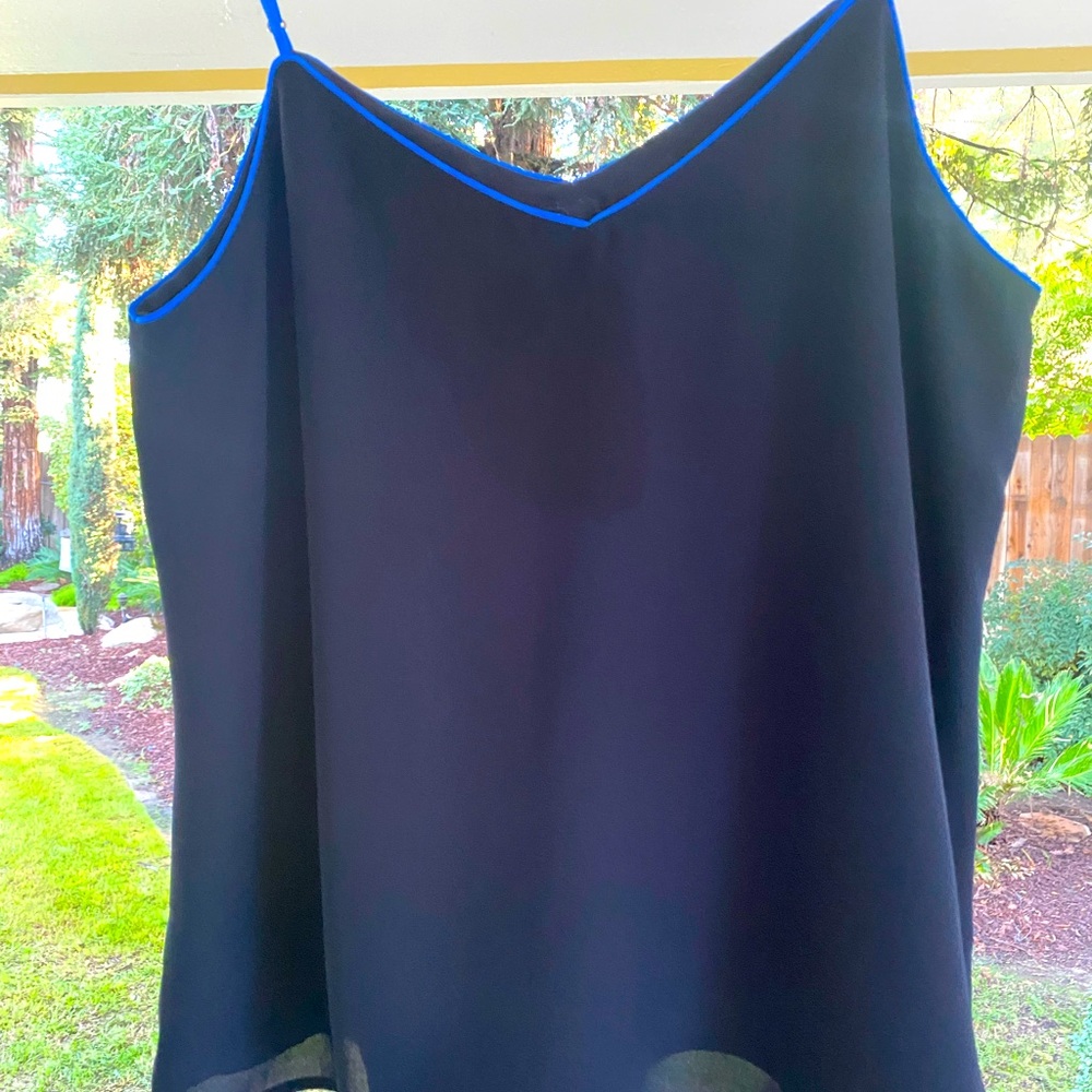 NWT BANANA REPUBLIC CAMISOLE - Picture 2 of 6